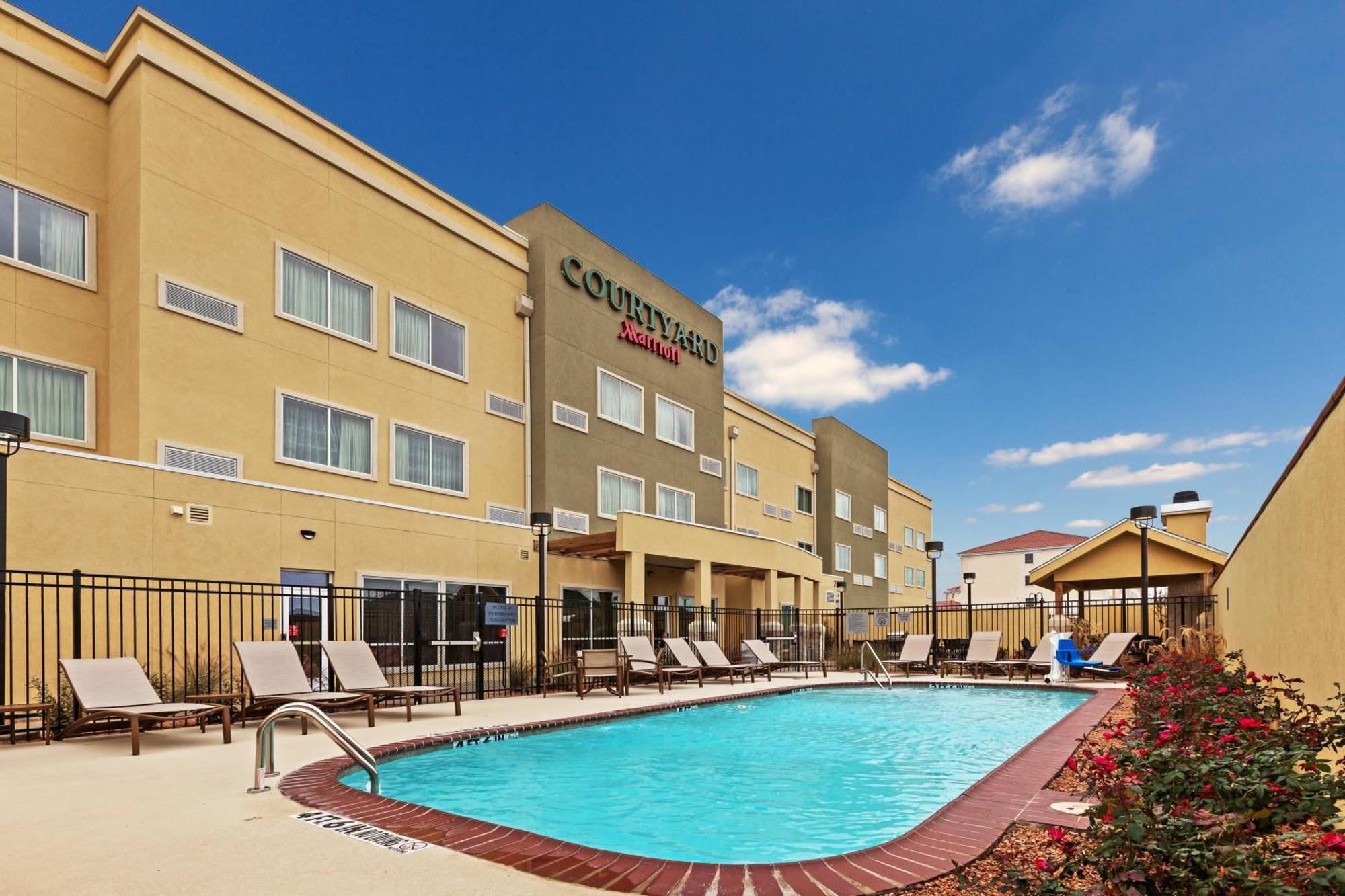 Courtyard By Marriott Odessa Ξενοδοχείο Εξωτερικό φωτογραφία